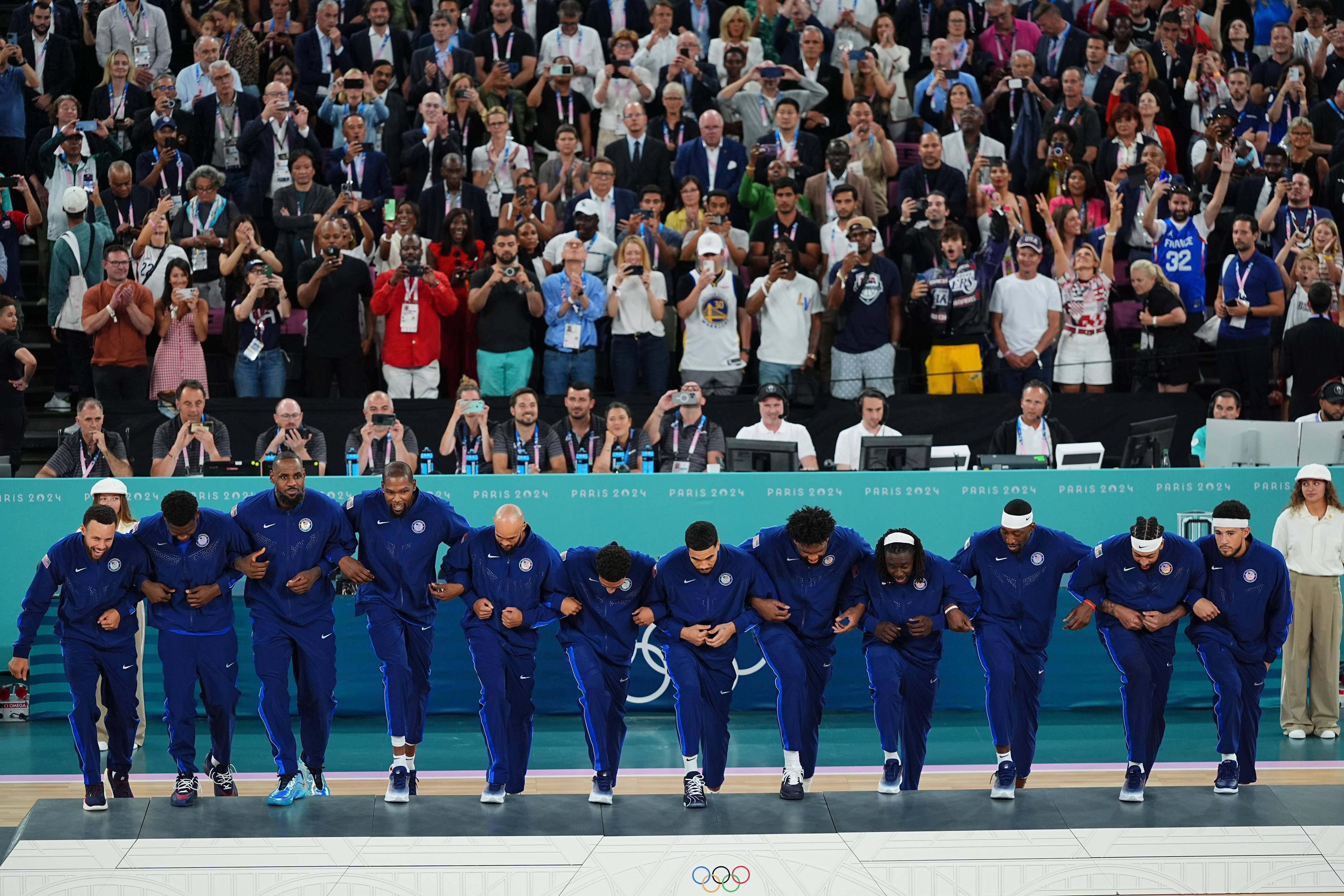 篮球巨星在外国赛场上大放异彩