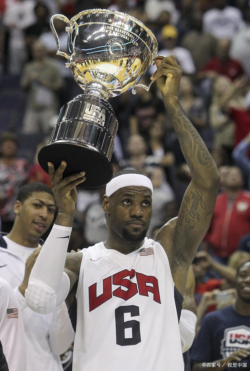 篮球巨星在外国赛场上大放异彩