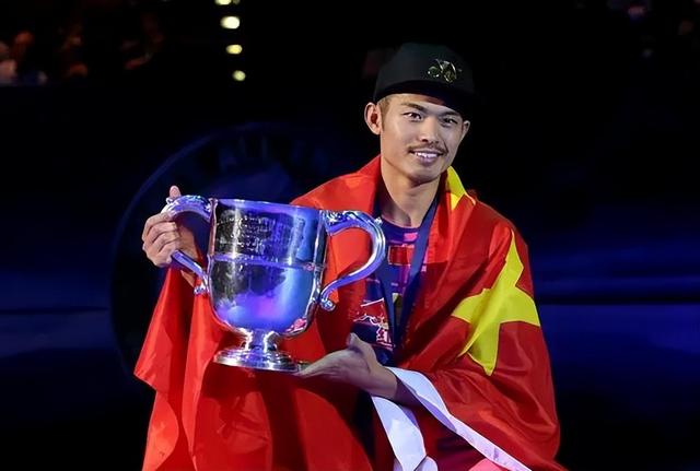 关于中国羽毛球队爆冷英格兰羽毛球队，林丹送出助攻的信息