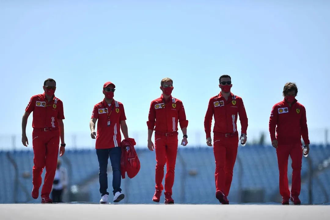 包含威廉姆斯横扫法拉利,佩雷兹扛起全队的词条 包含威廉姆斯横扫法拉利,佩雷兹扛起全队的词条