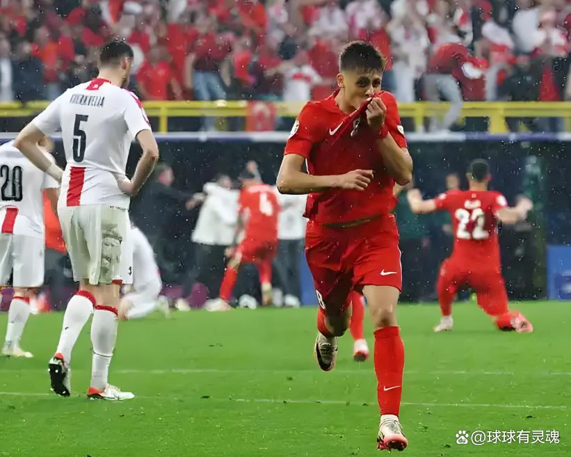 中国险胜土耳其，姆巴佩统治全场