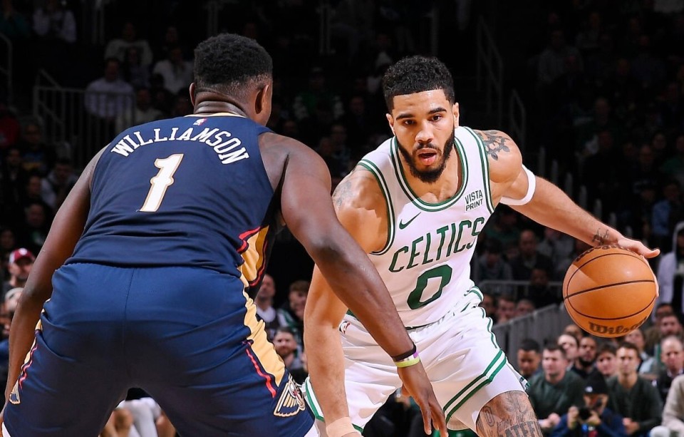 鹈鹕横扫雄鹿,塔图姆扛起全队 鹈鹕横扫雄鹿,塔图姆扛起全队